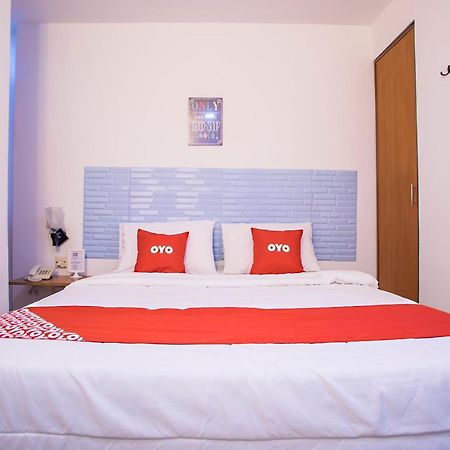 โอโย 43963 ที ซิกเนเจอร์ โฮเต็ล Hotel เปอตาลิงจายา ภายนอก รูปภาพ