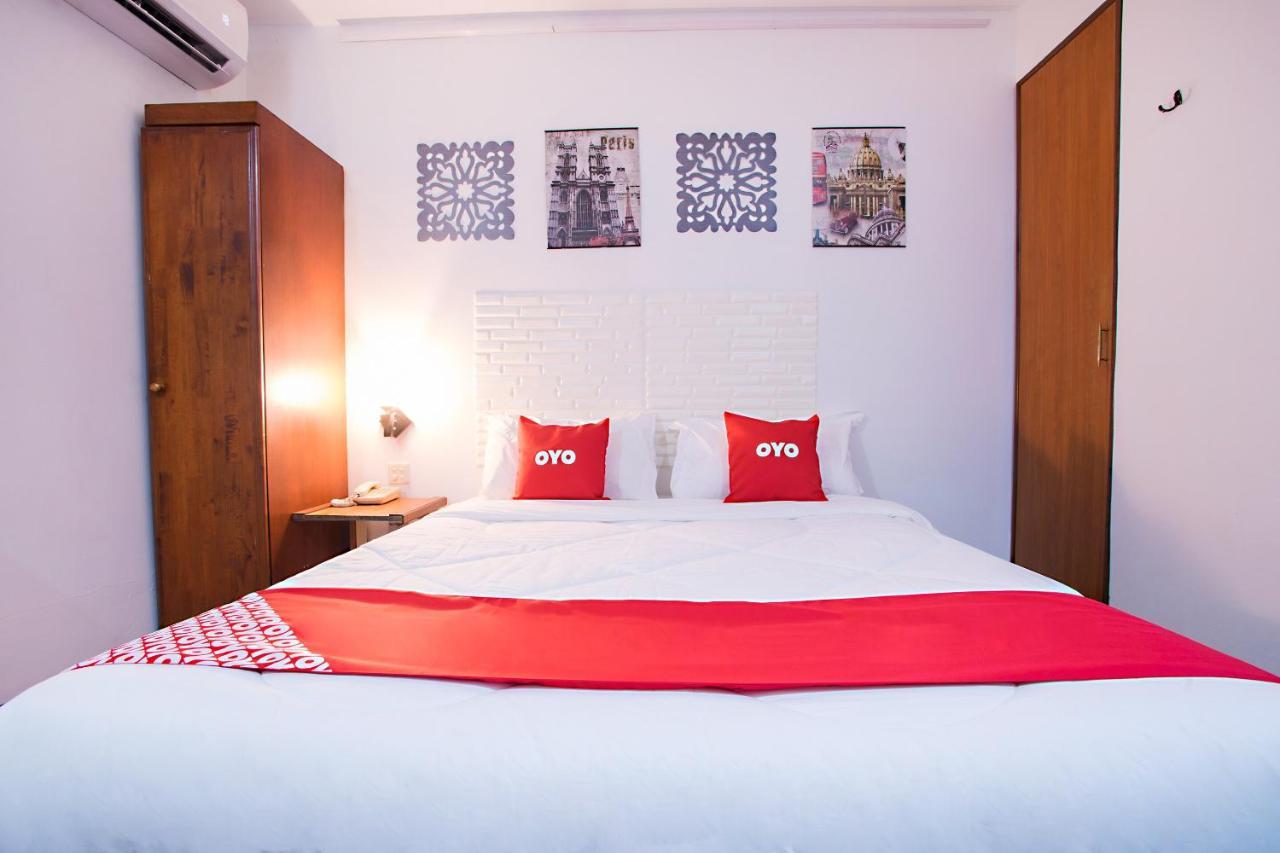 โอโย 43963 ที ซิกเนเจอร์ โฮเต็ล Hotel เปอตาลิงจายา ภายนอก รูปภาพ