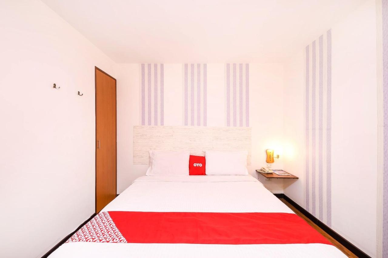 โอโย 43963 ที ซิกเนเจอร์ โฮเต็ล Hotel เปอตาลิงจายา ภายนอก รูปภาพ