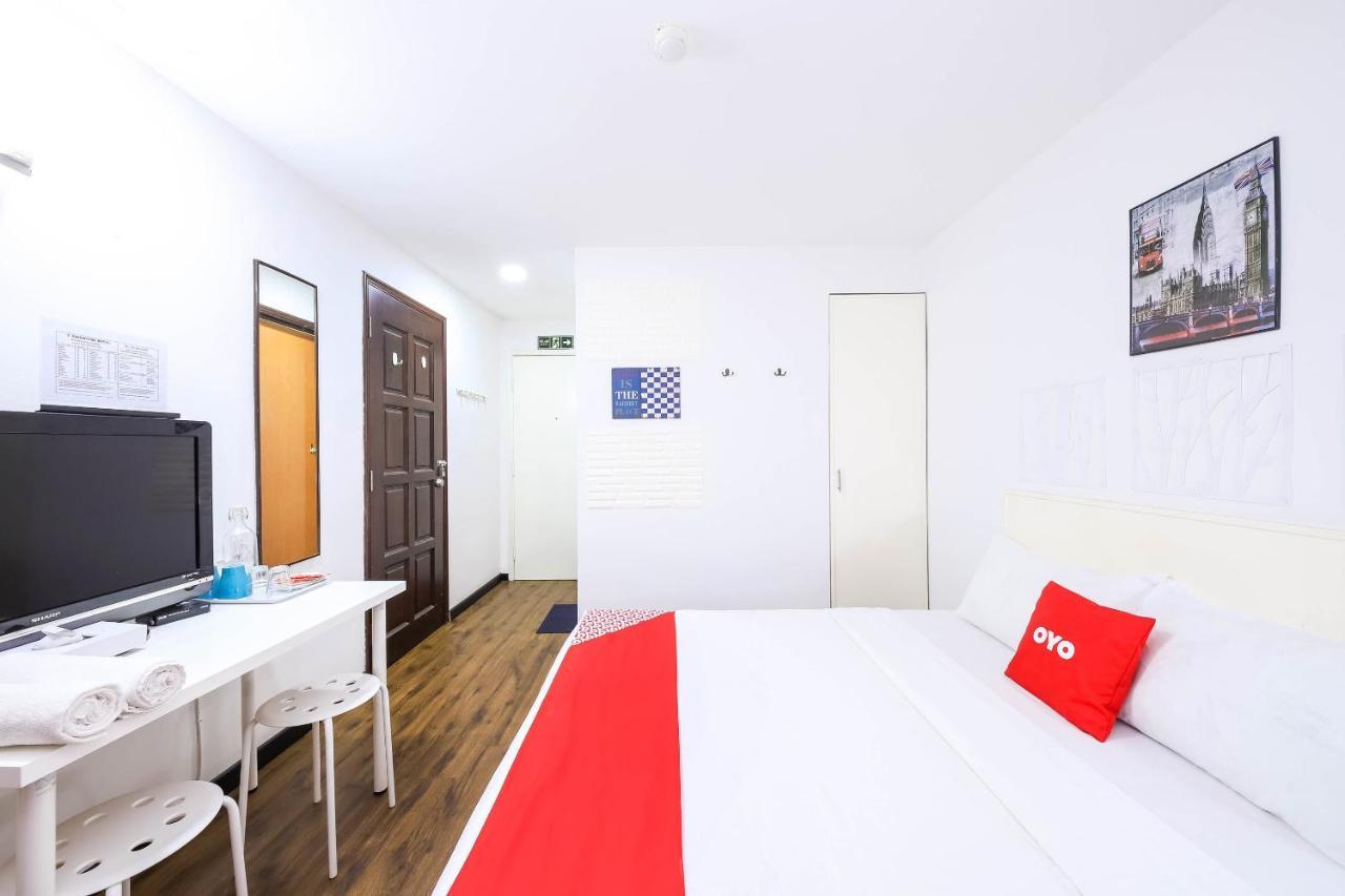 โอโย 43963 ที ซิกเนเจอร์ โฮเต็ล Hotel เปอตาลิงจายา ภายนอก รูปภาพ