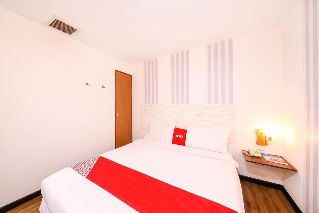 โอโย 43963 ที ซิกเนเจอร์ โฮเต็ล Hotel เปอตาลิงจายา ภายนอก รูปภาพ