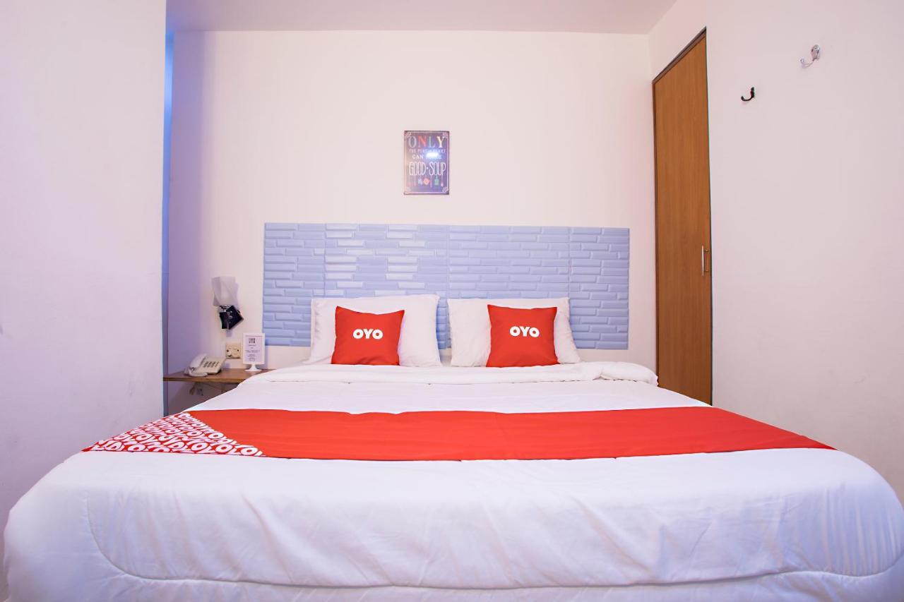 โอโย 43963 ที ซิกเนเจอร์ โฮเต็ล Hotel เปอตาลิงจายา ภายนอก รูปภาพ