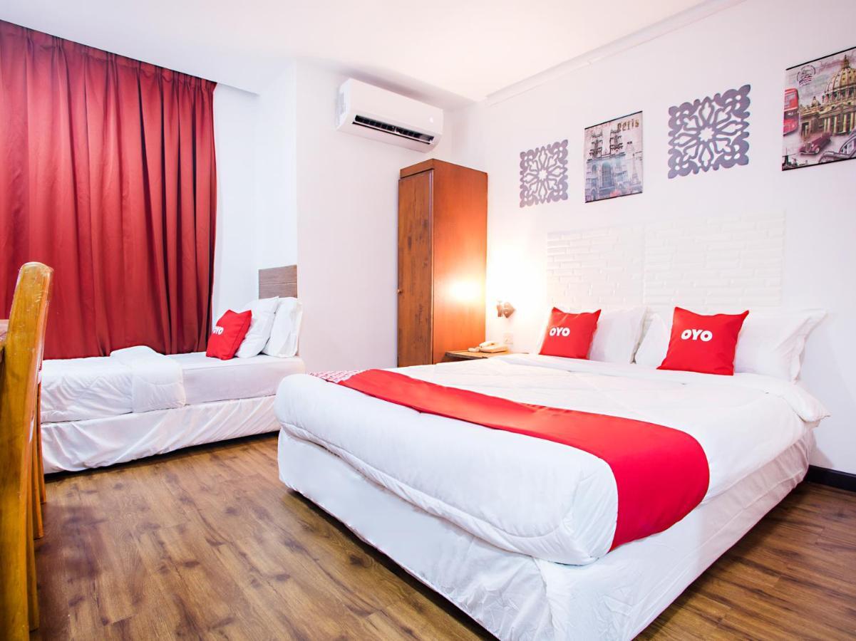 โอโย 43963 ที ซิกเนเจอร์ โฮเต็ล Hotel เปอตาลิงจายา ภายนอก รูปภาพ