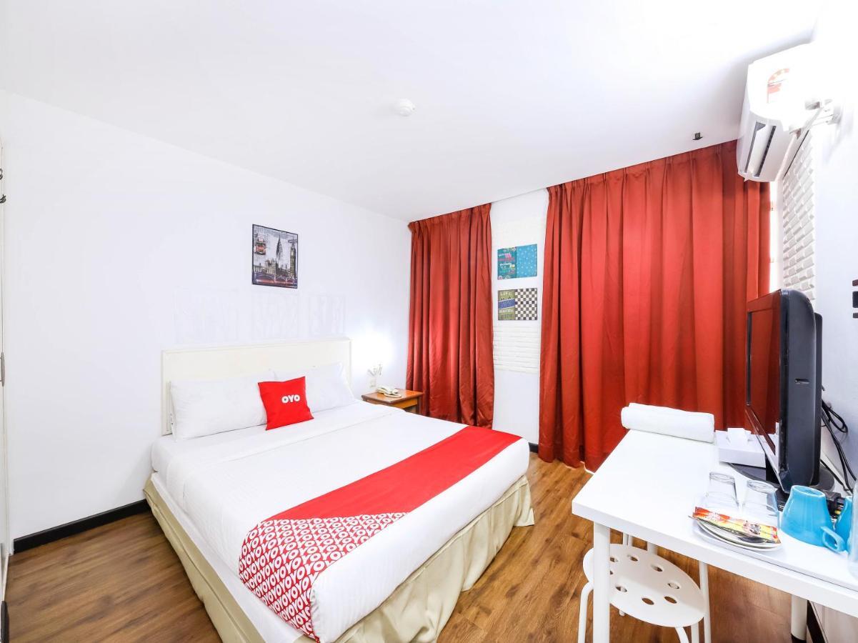 โอโย 43963 ที ซิกเนเจอร์ โฮเต็ล Hotel เปอตาลิงจายา ภายนอก รูปภาพ